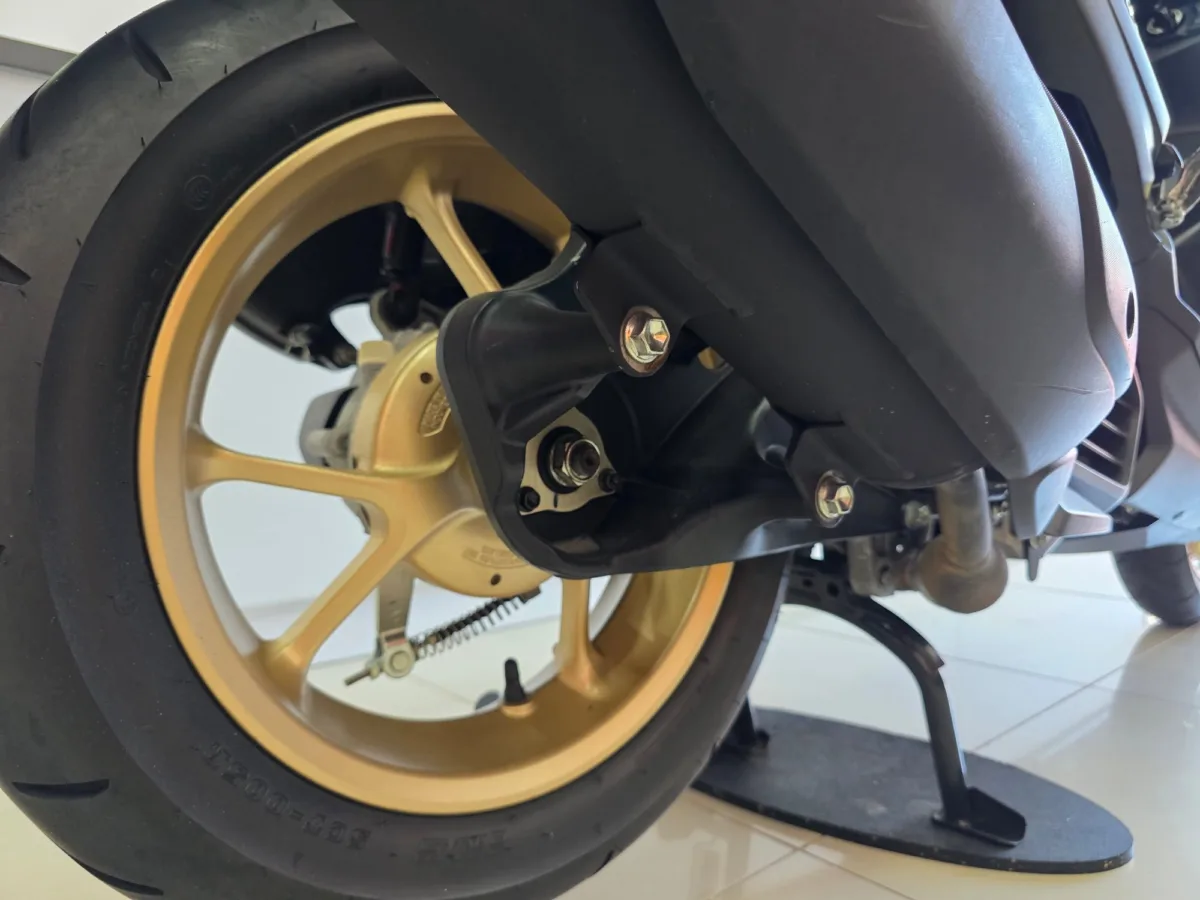 Yamaha Aerox 2025 — foto 7