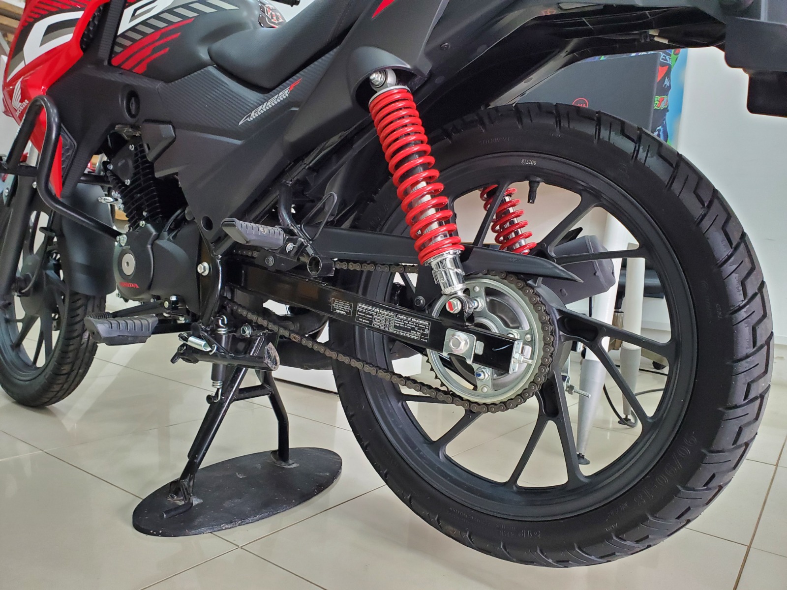 Honda CB125F DLX 2.0 2026