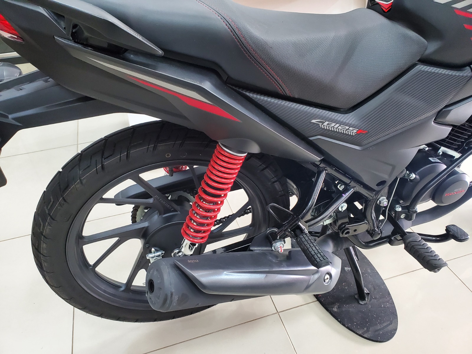 Honda CB125F DLX 2.0 2026