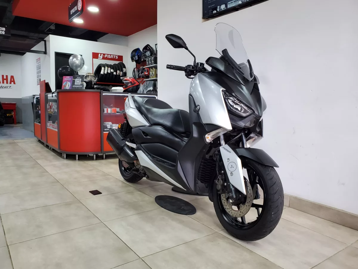 YAMAHA XMAX 300 2019 — foto 13