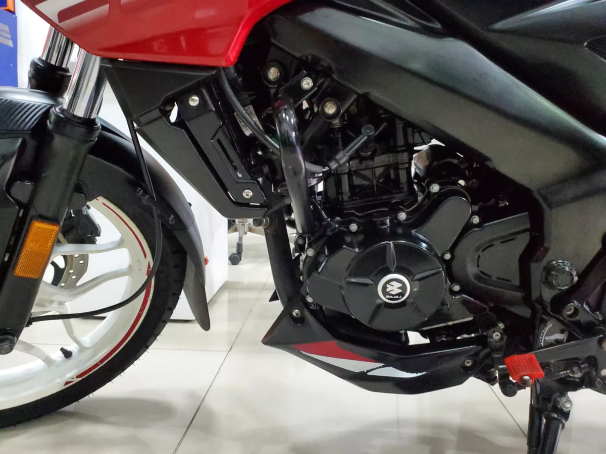 Bajaj Pulsar 200 Ns fi 2022 — foto 16