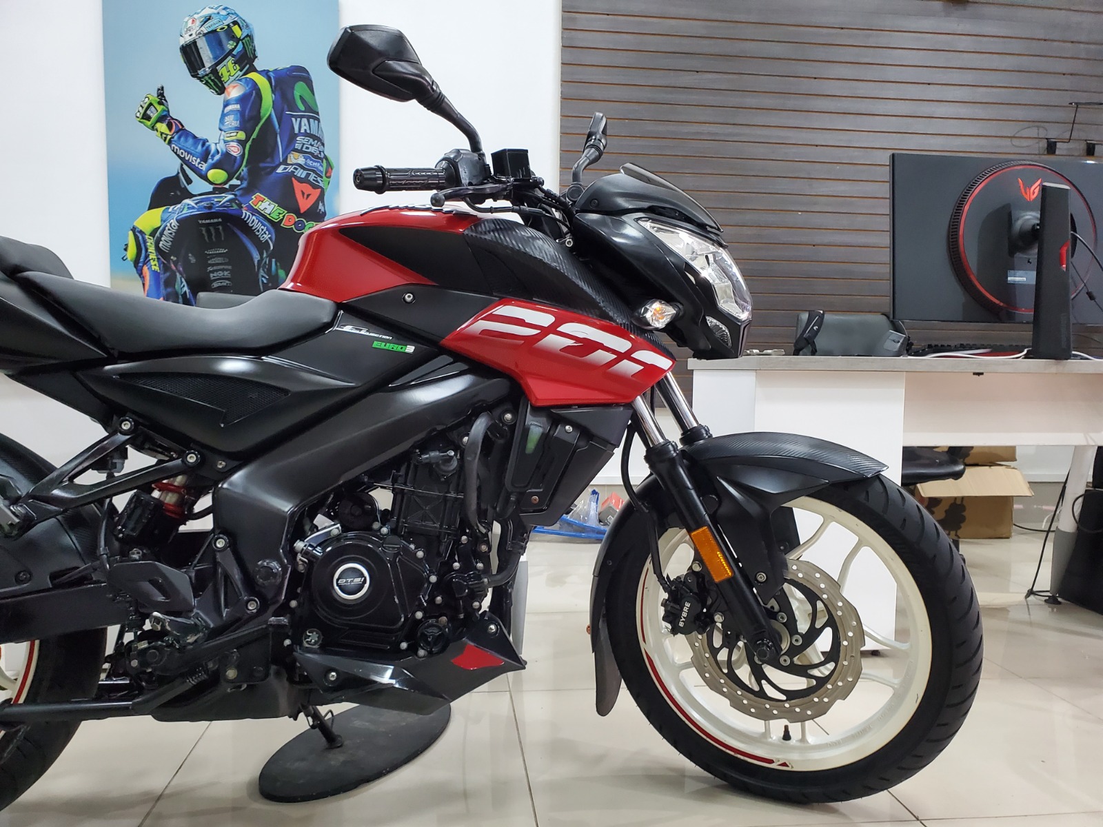 Bajaj Pulsar 200 Ns fi 2022