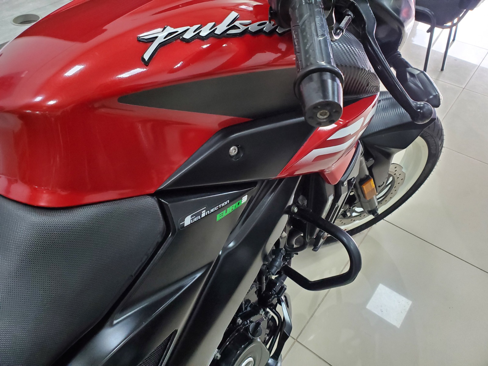 Bajaj Pulsar 200 Ns fi 2022