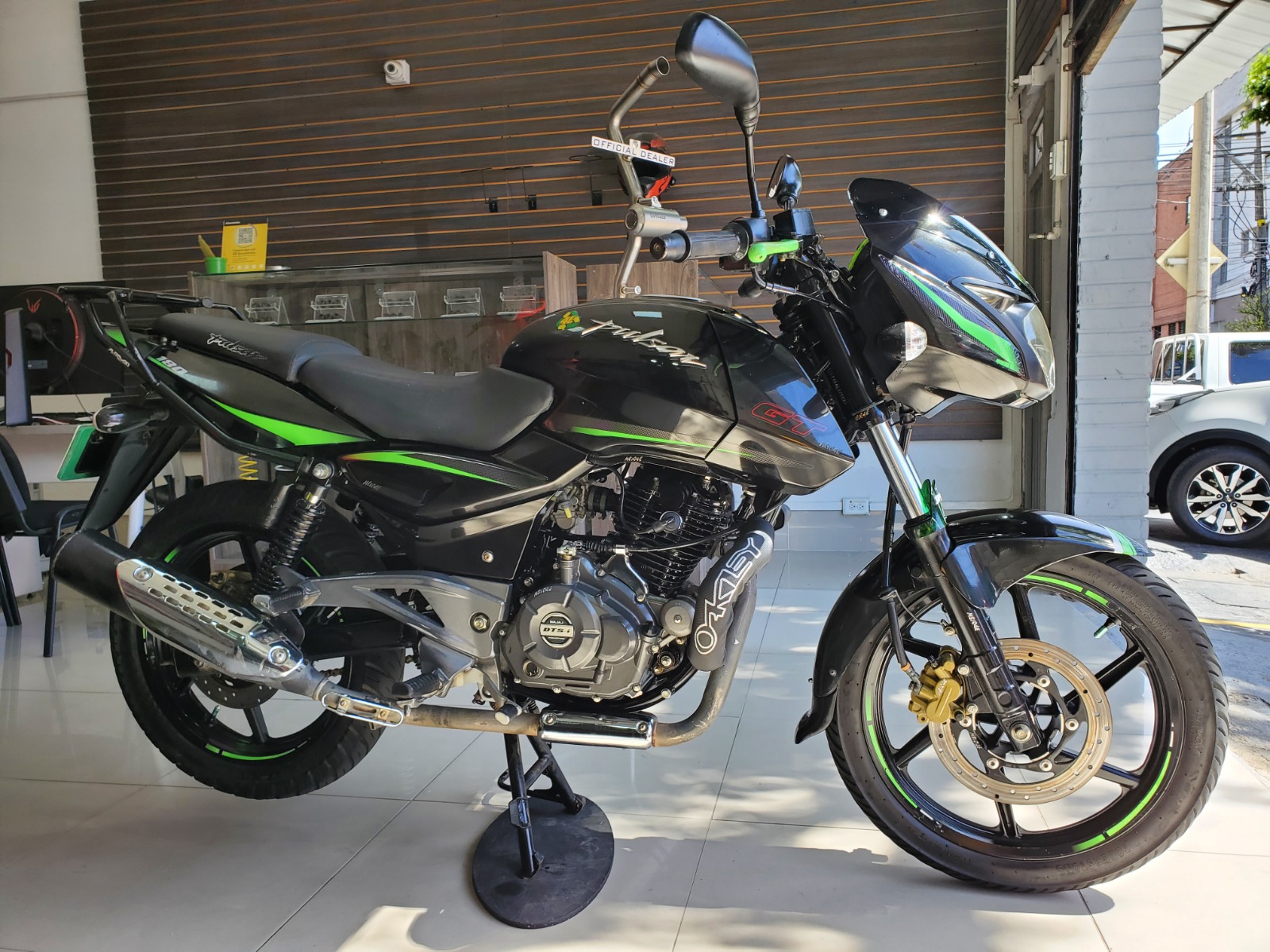 Bajaj Pulsar 180 GT 2019