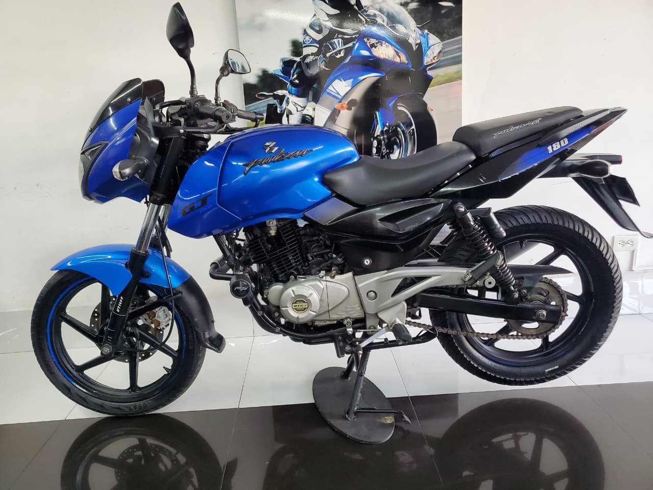 Bajaj Pulsar 180 Ug Gt 2016