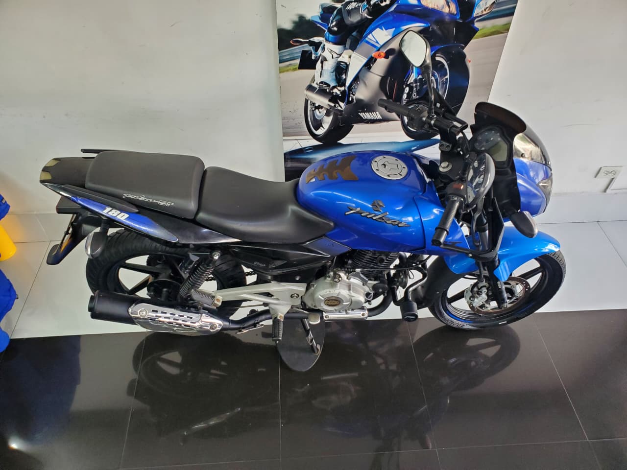 Bajaj Pulsar 180 Ug Gt 2016
