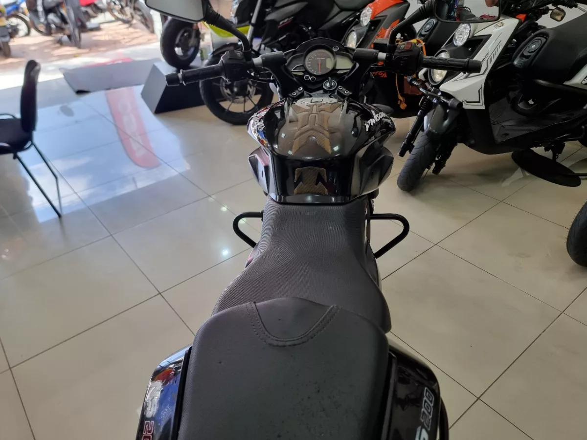Bajaj Pulsar 200 ns 2017 — foto 6