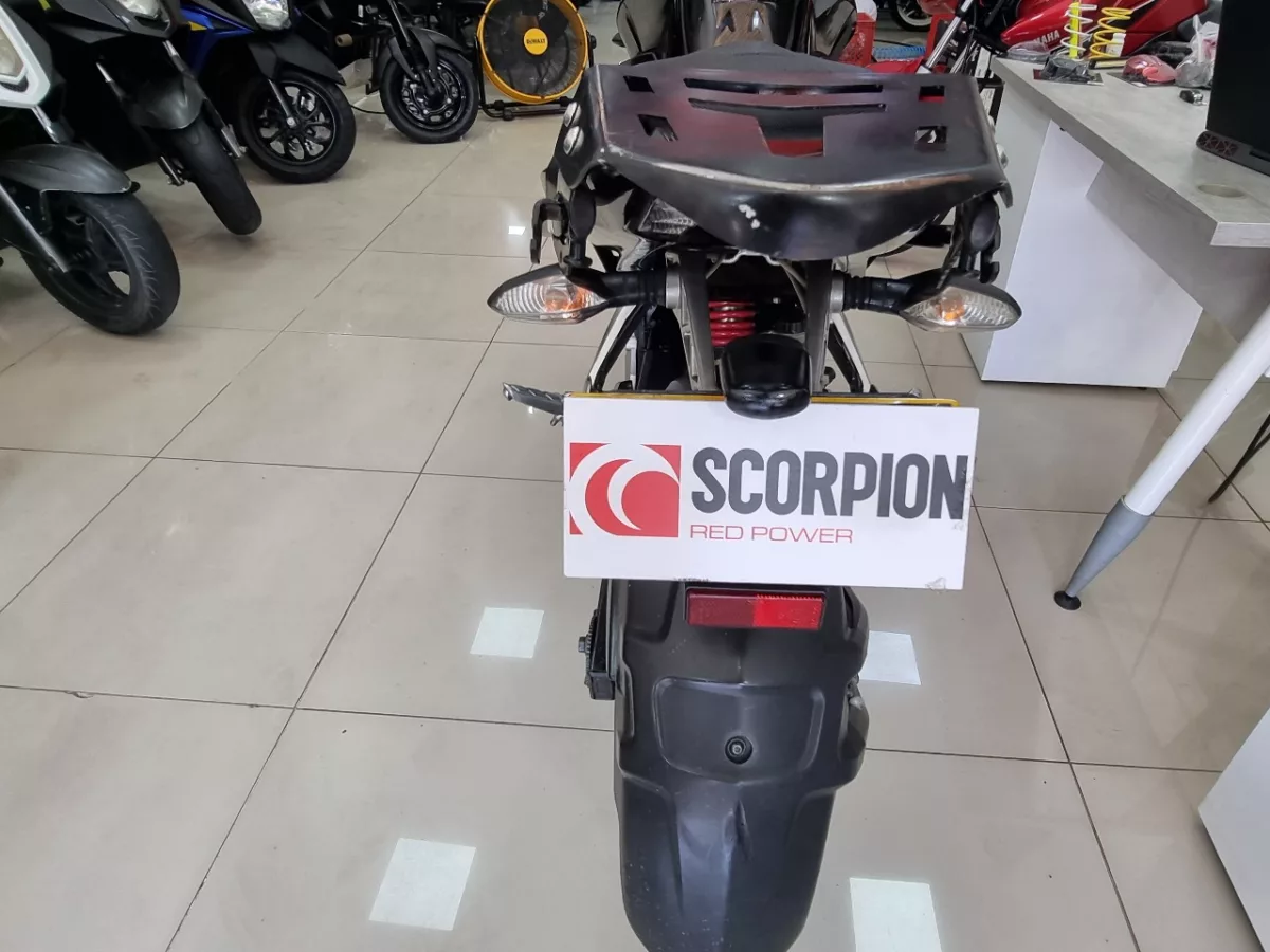 Bajaj Pulsar 200 ns 2017 — foto 17