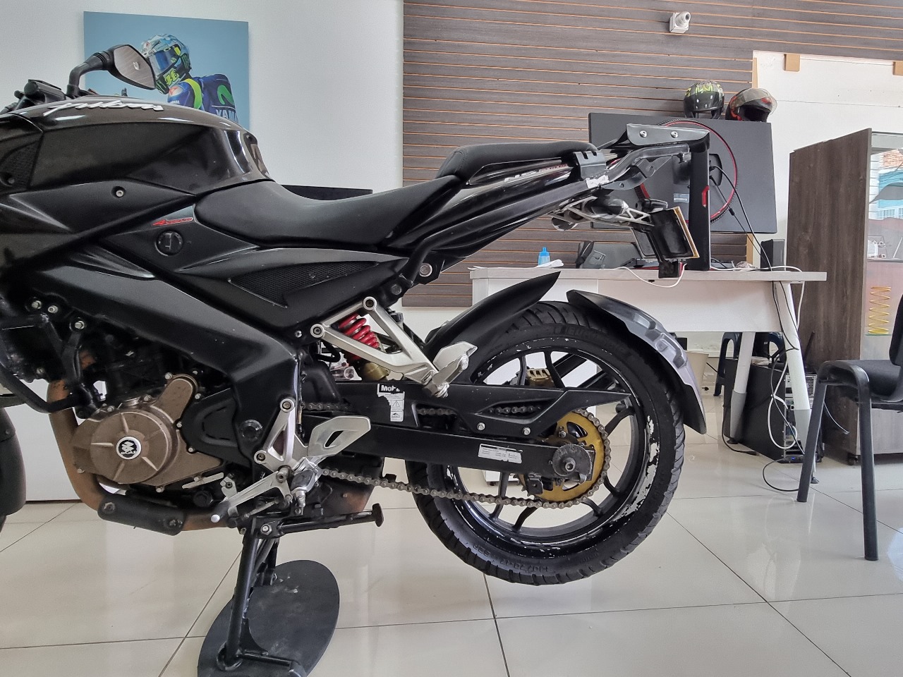 Bajaj Pulsar 200 ns 2017