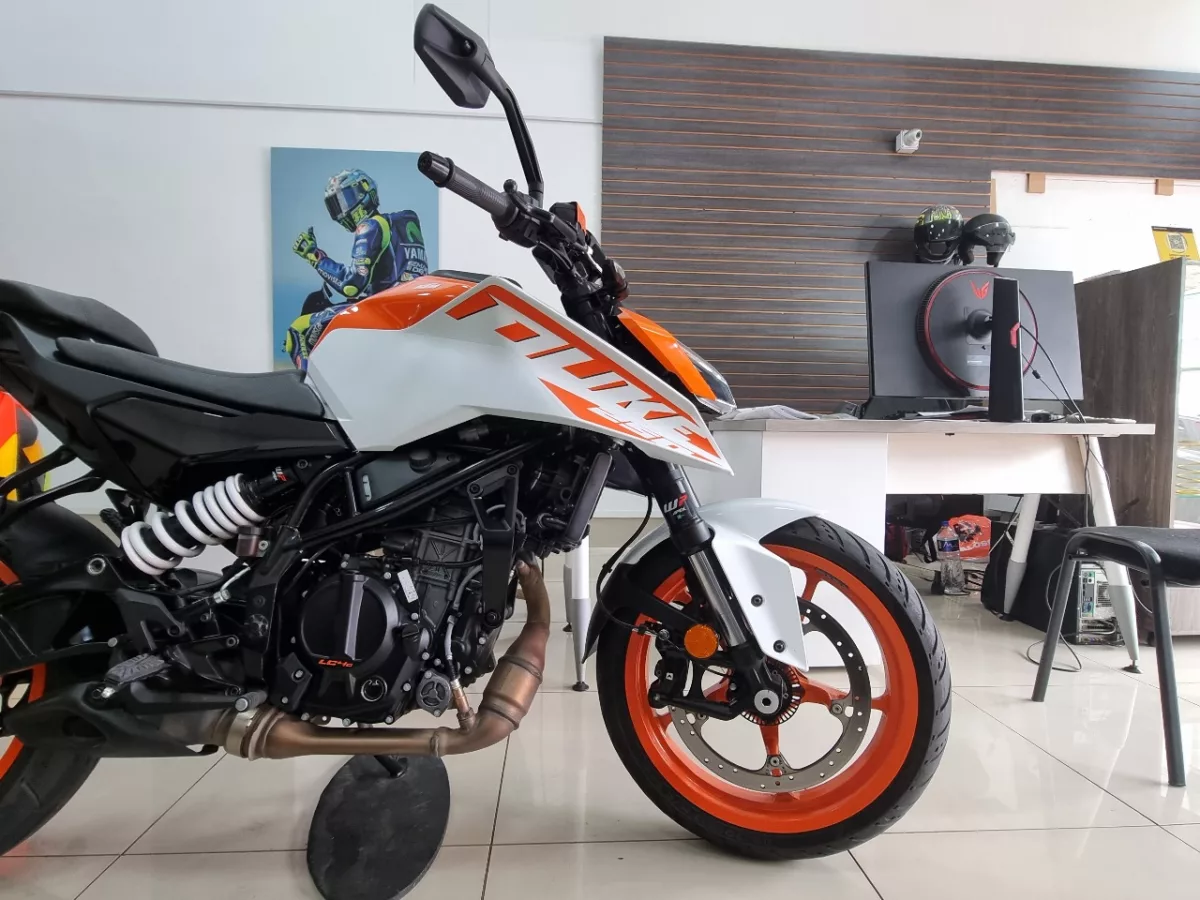 KTM Duke 250 3 generacion G3 2024 — foto 3