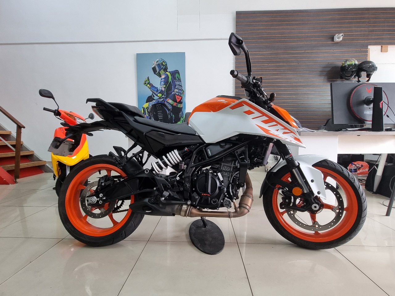 KTM Duke 250 3 generacion G3 2025