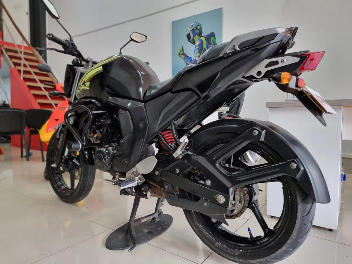 Yamaha FZ 150 2016 — foto 13