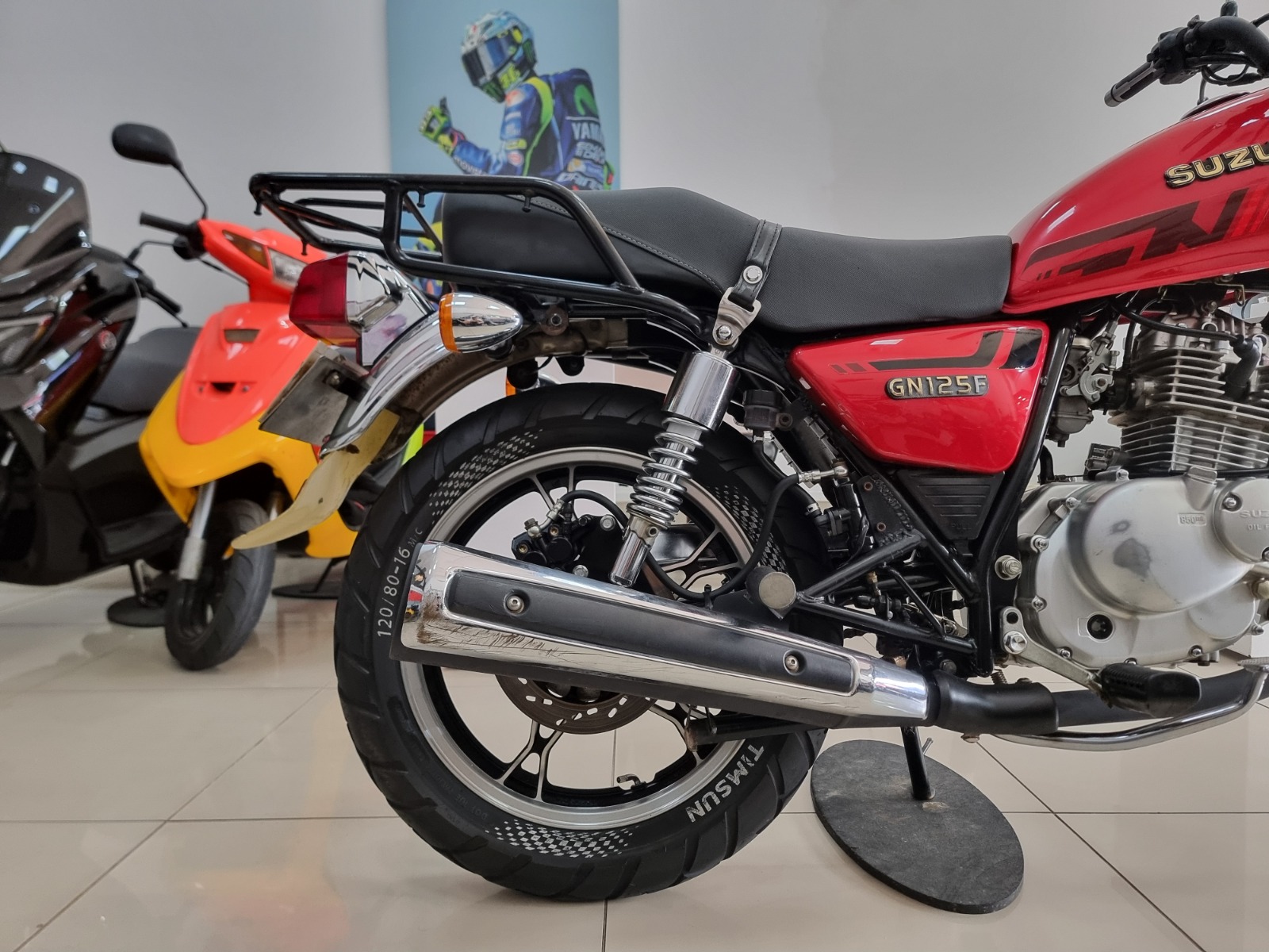 Suzuki GN 125 2023