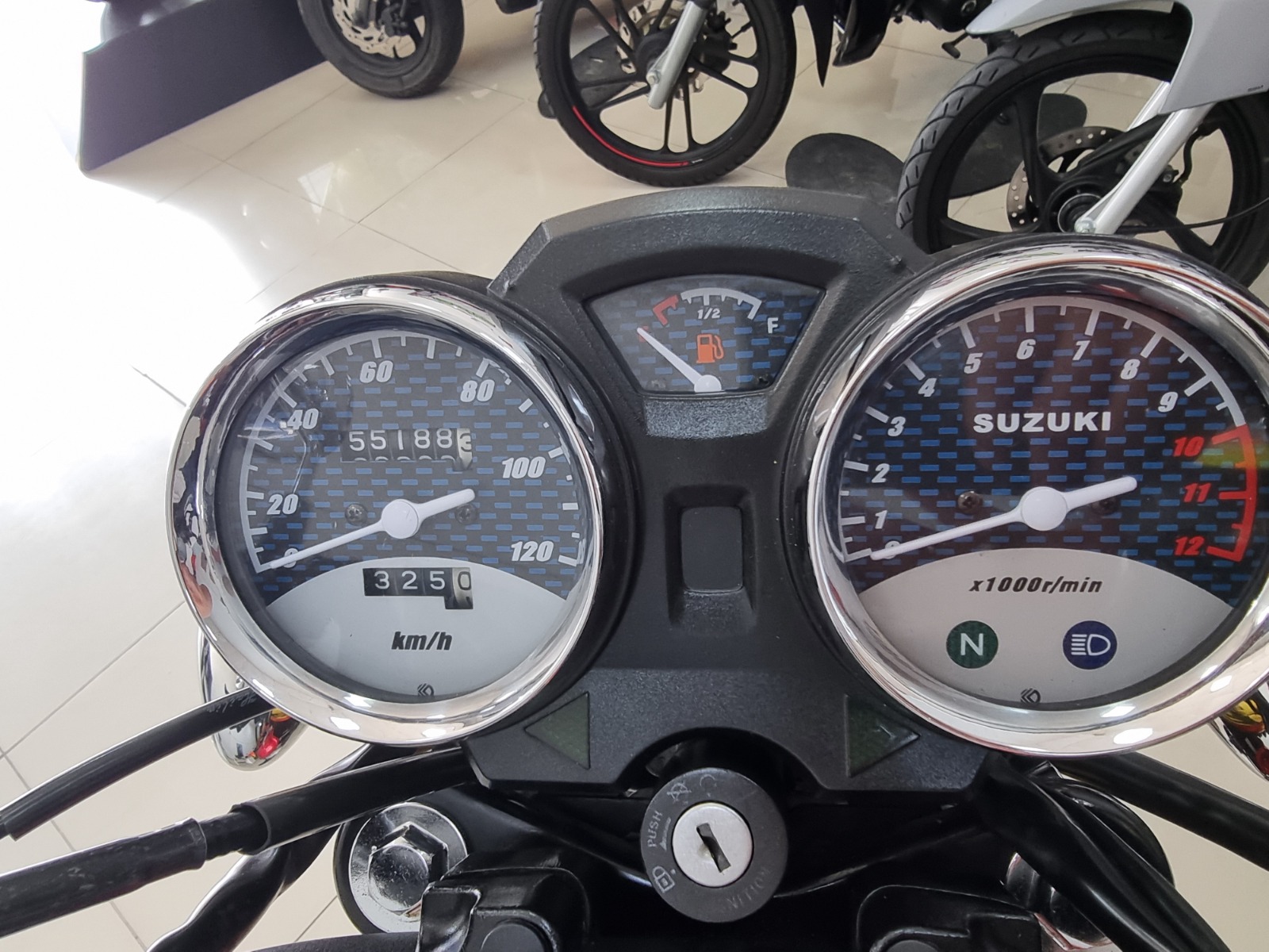 Suzuki GN 125 2023