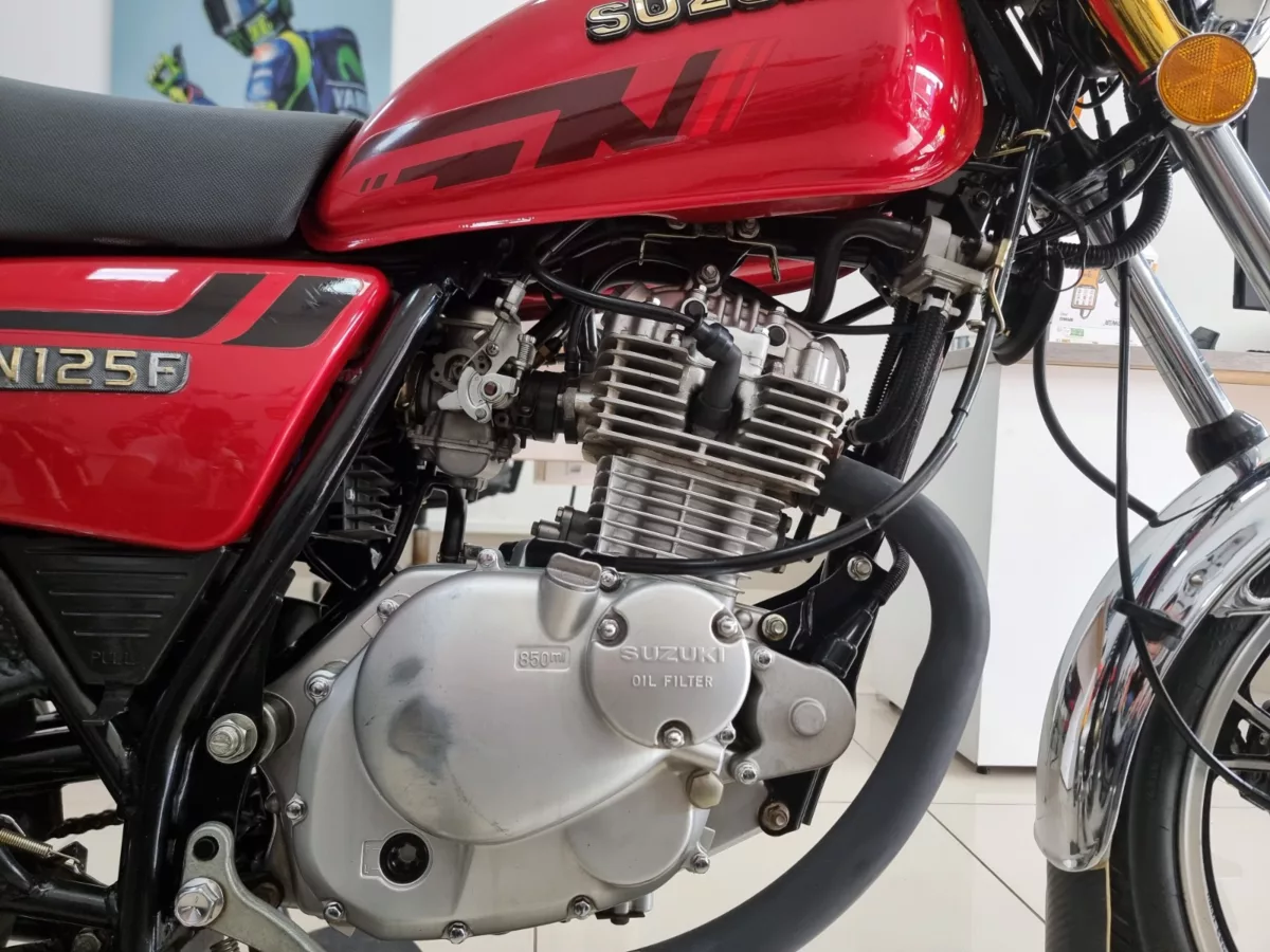 Suzuki GN 125 2023 — foto 15