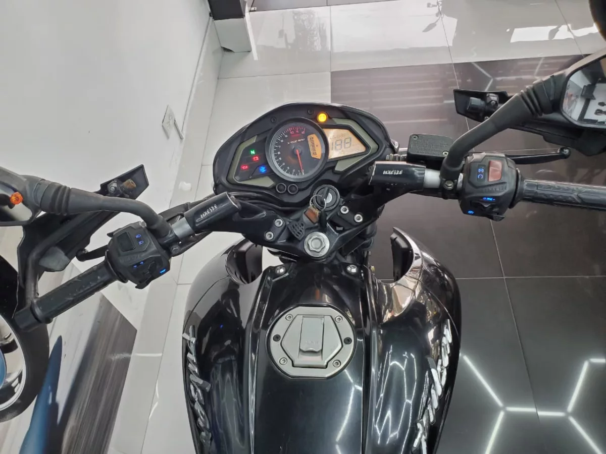 BAJAJ PULSAR 150 NS 2017 — foto 5