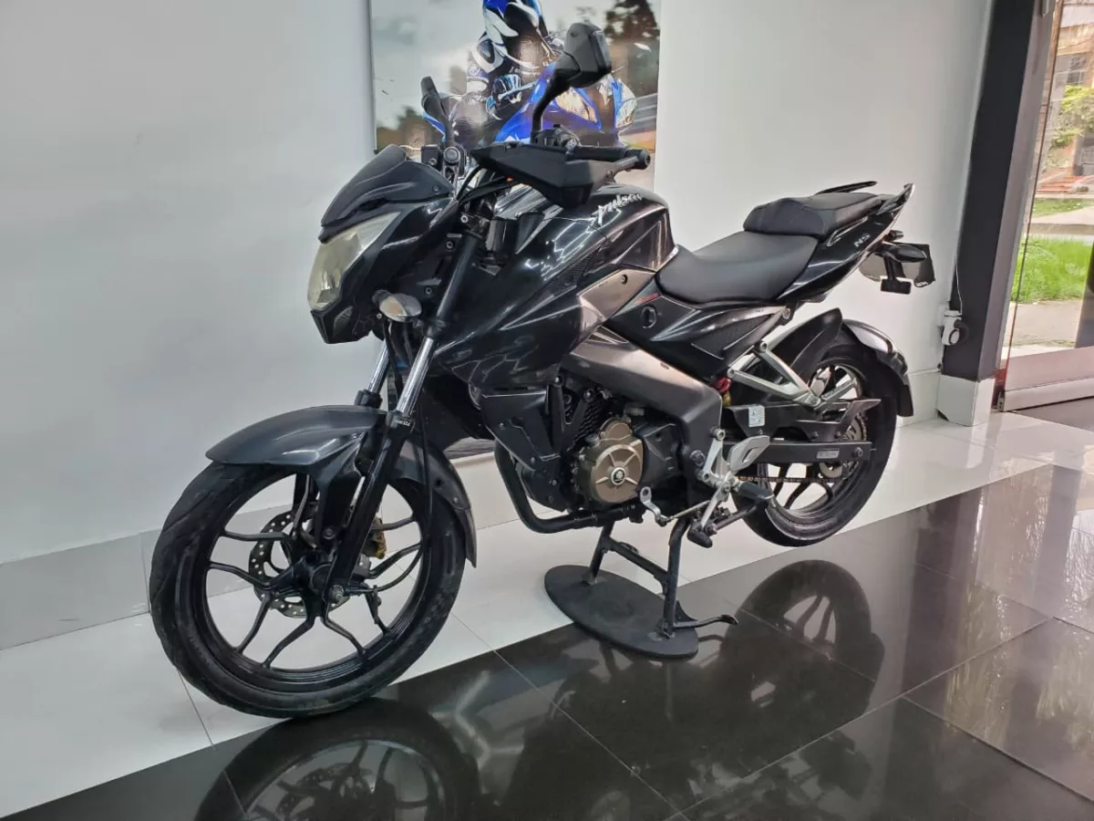 BAJAJ PULSAR 150 NS 2017 — foto 12