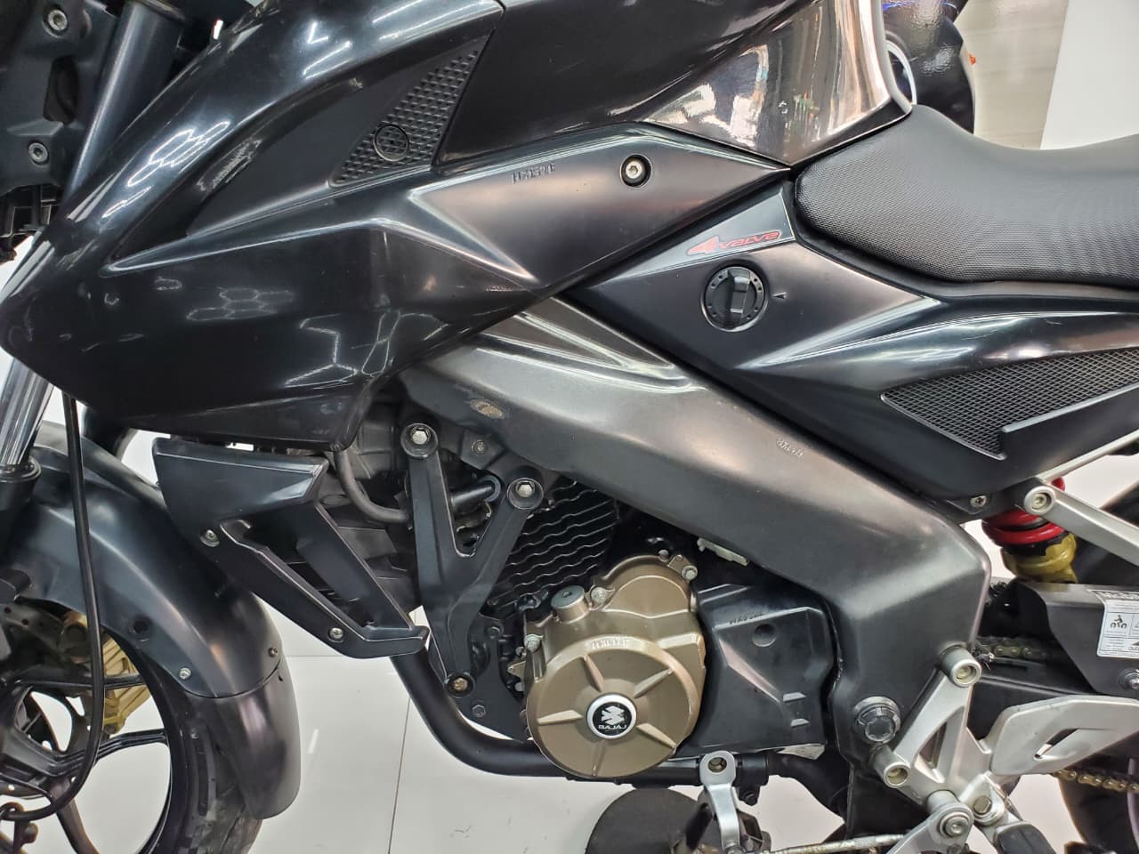 BAJAJ PULSAR 150 NS 2017