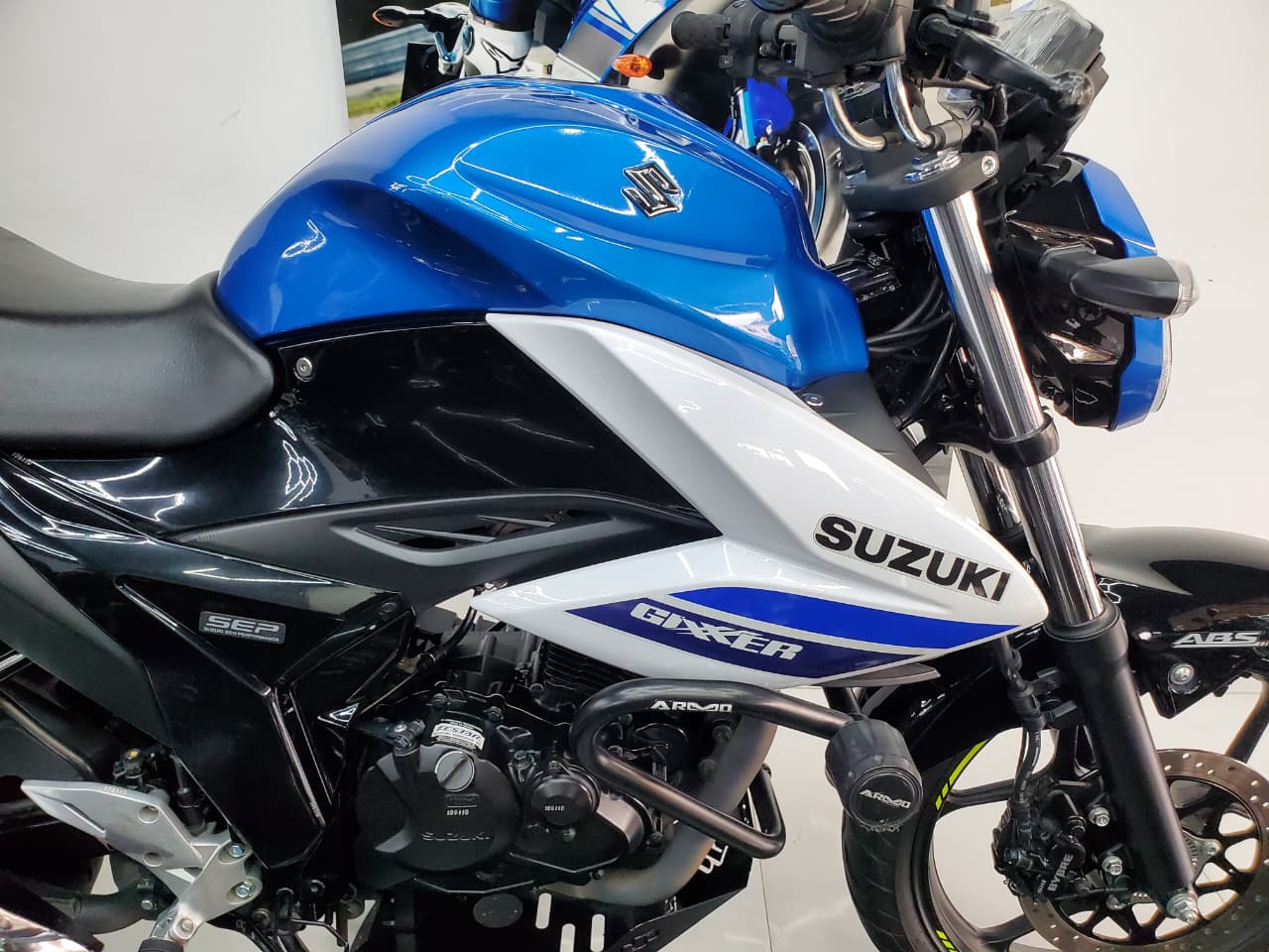 SUZUKI GIXXER FI ABS 155 2026