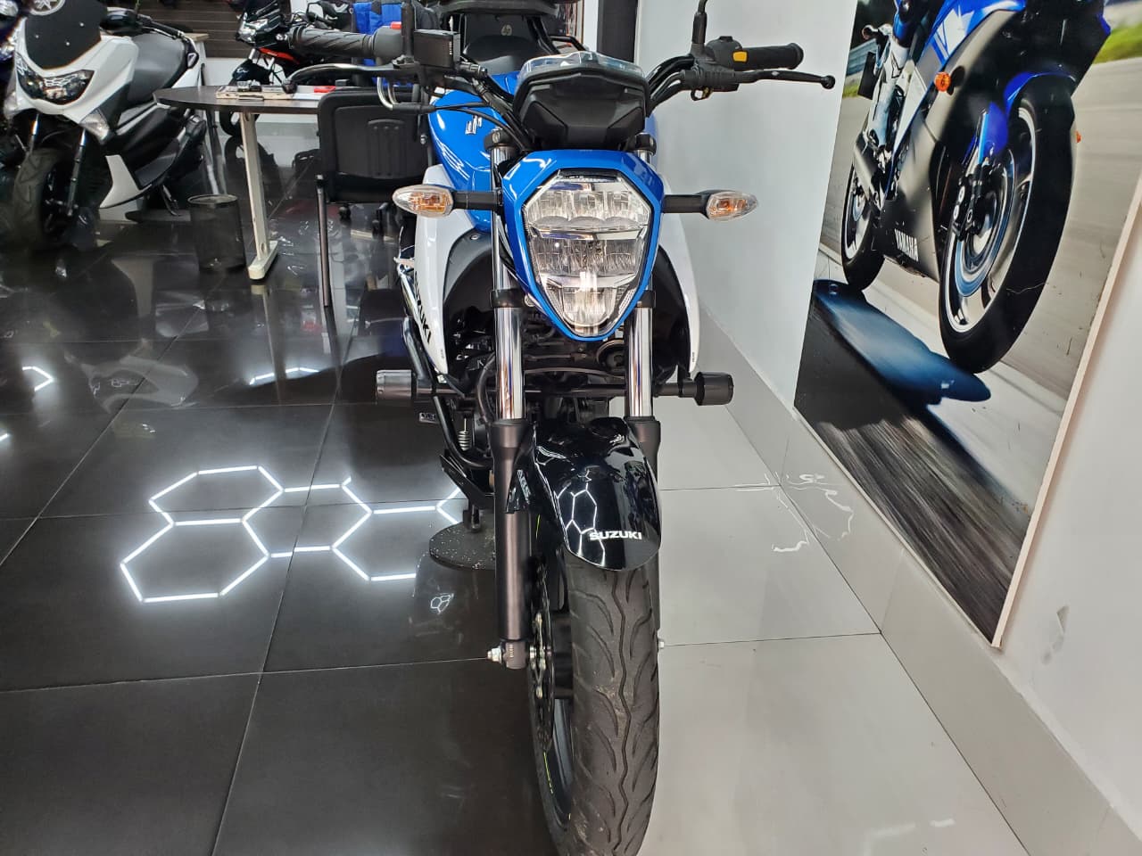 SUZUKI GIXXER FI ABS 155 2026