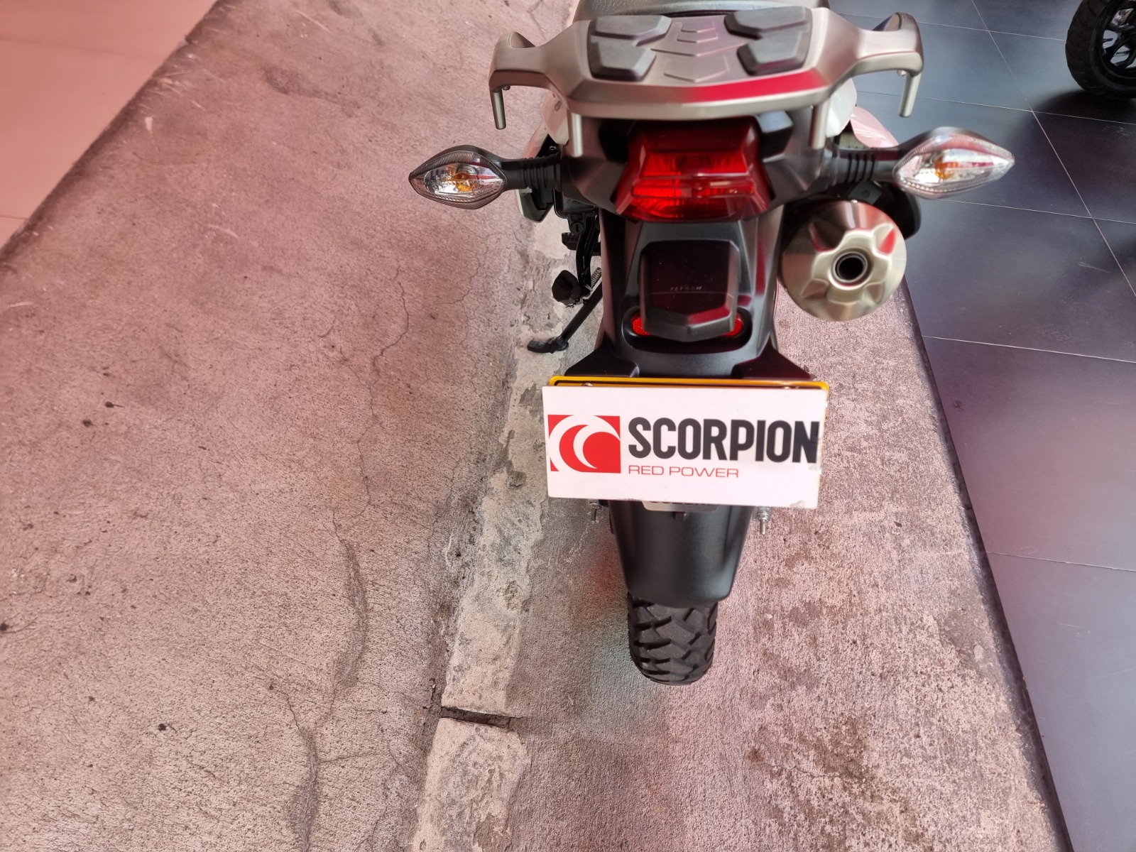 Suzuki DR 150 2025