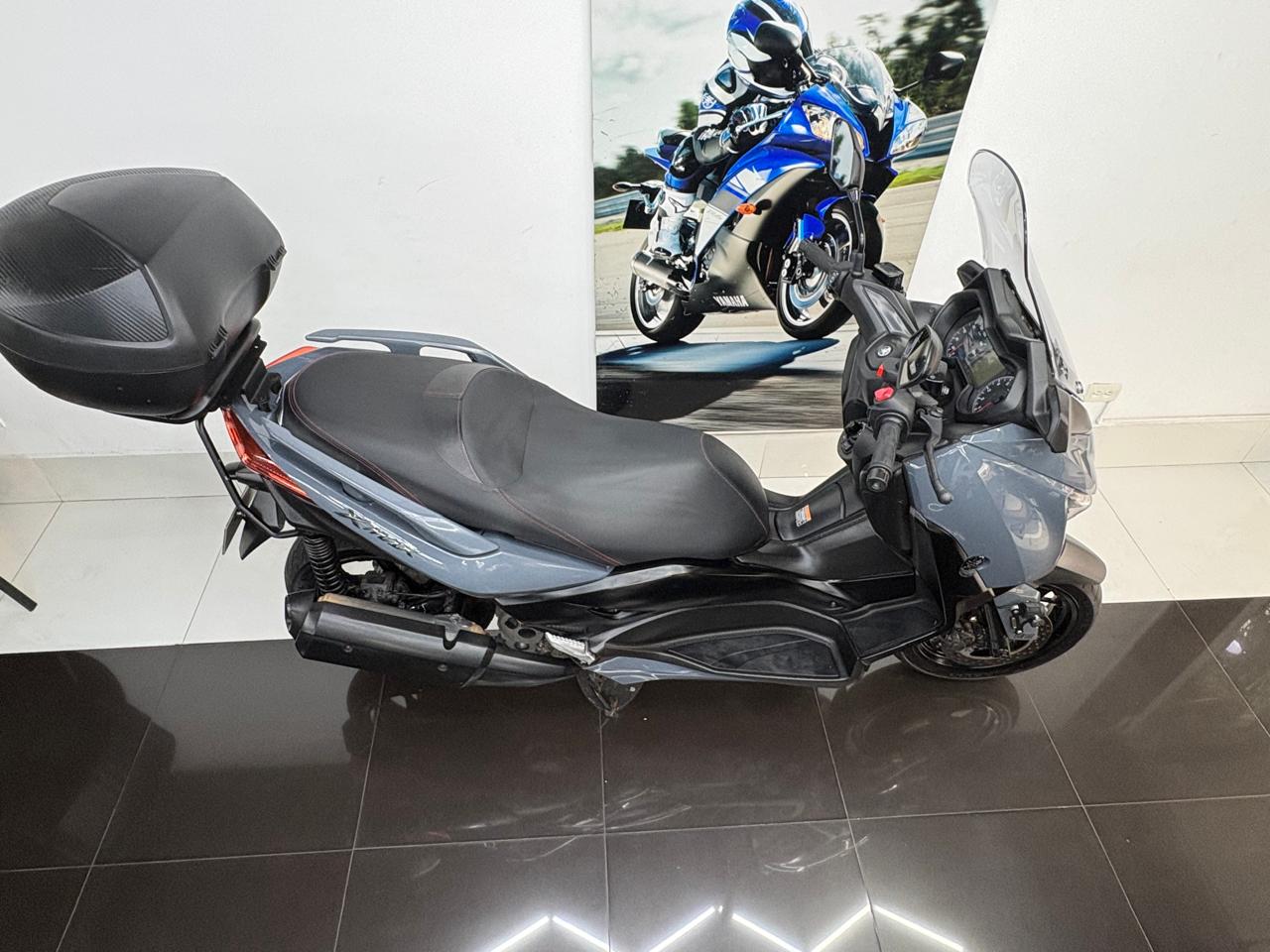 YAMAHA XMAX 300 2022