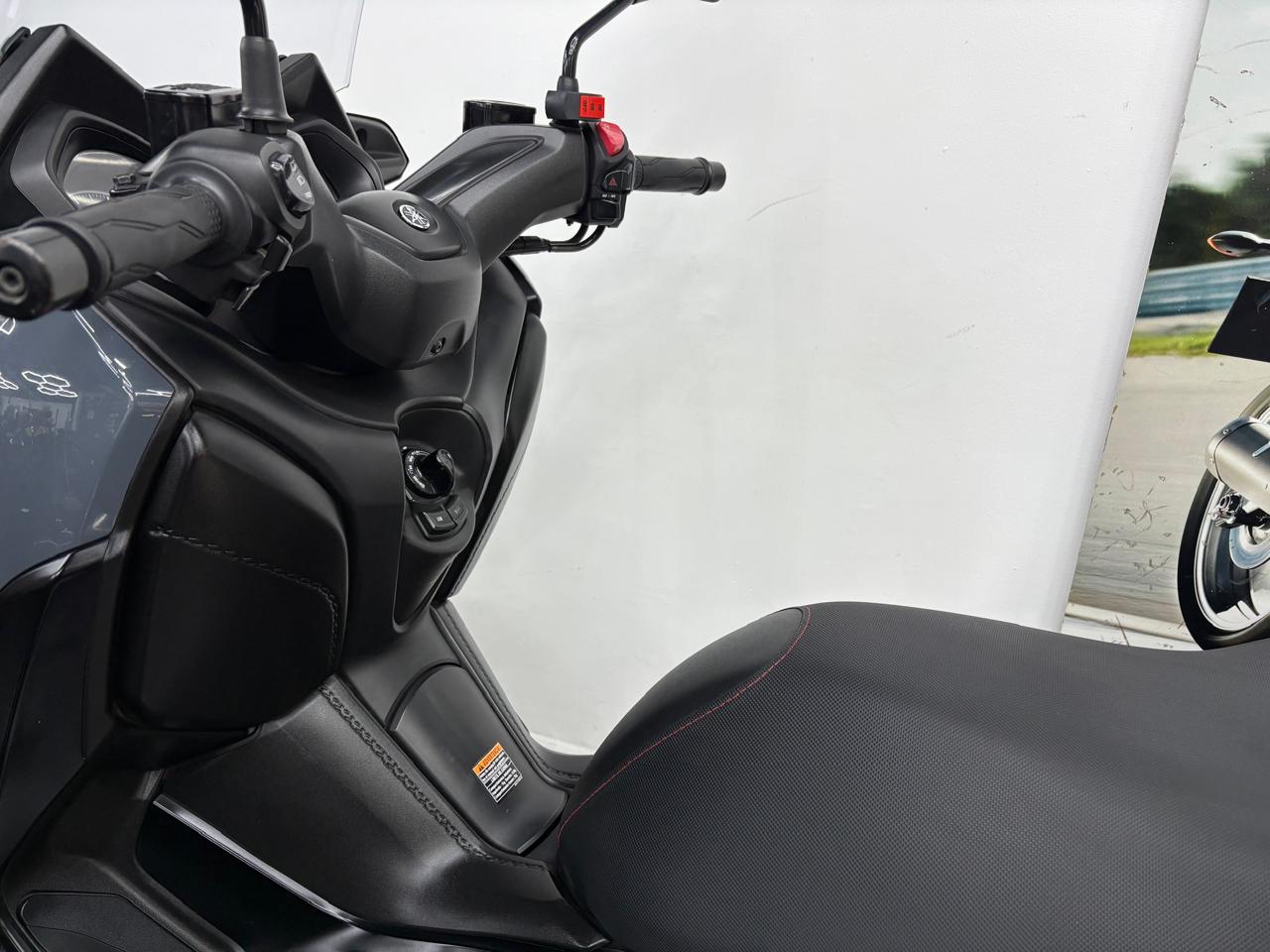 YAMAHA XMAX 300 2022