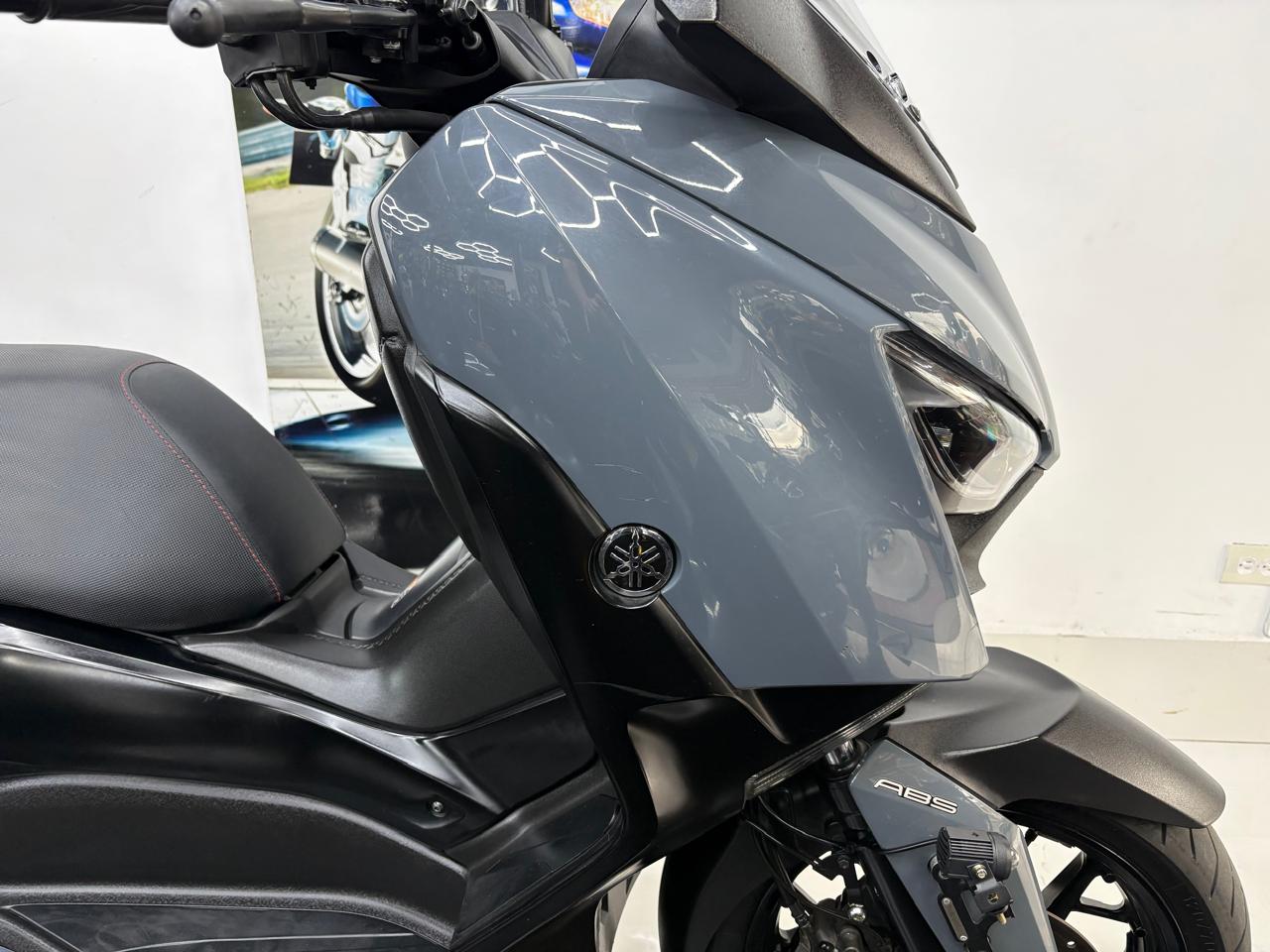 YAMAHA XMAX 300 2022