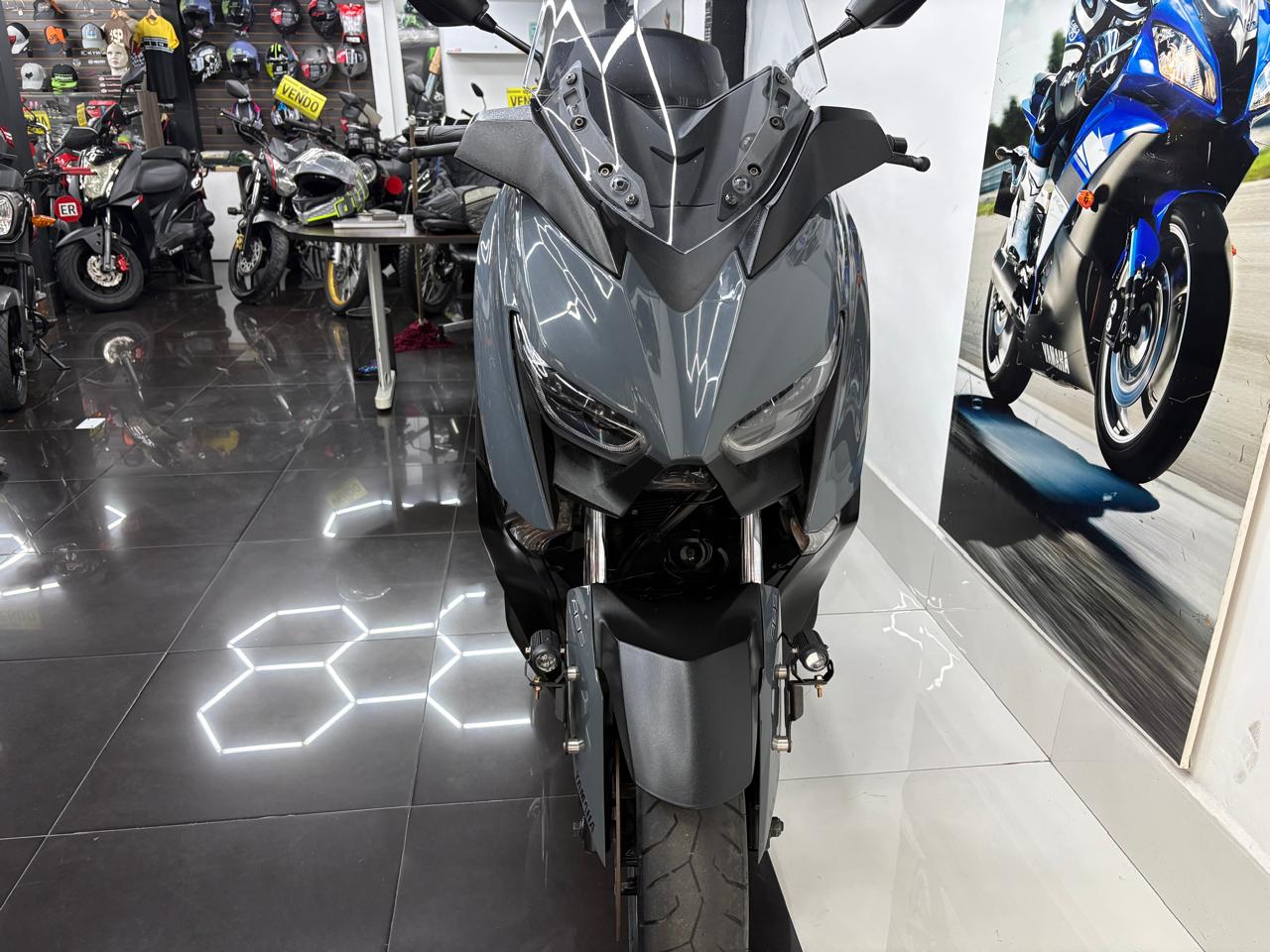 YAMAHA XMAX 300 2022