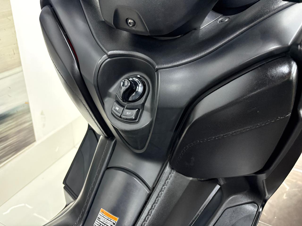 YAMAHA XMAX 300 2022