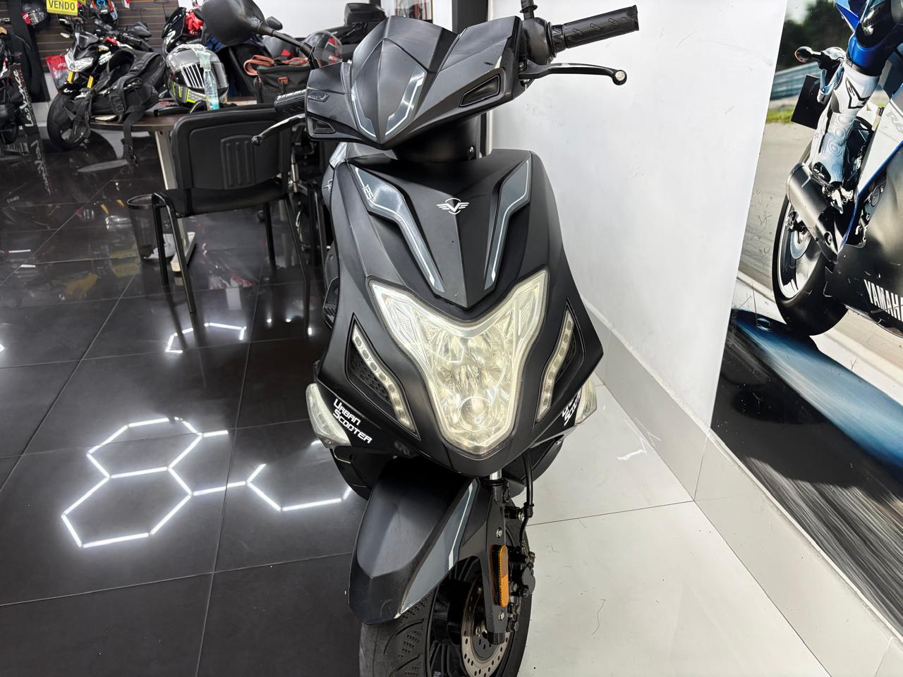 VICTORY LIFE 125 2022