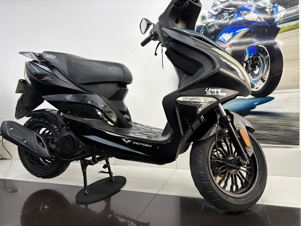 VICTORY LIFE 125 2022