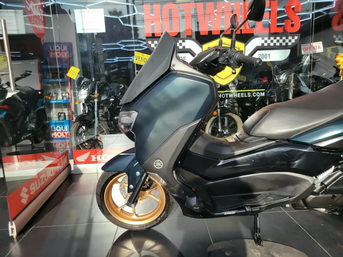YAMAHA NMAX CONNECTED 2024 — foto 6