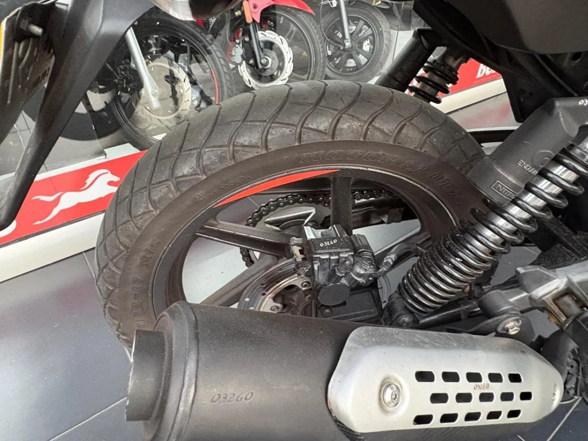 BAJAJ PULSAR 180 FI NEON 2022 — foto 13