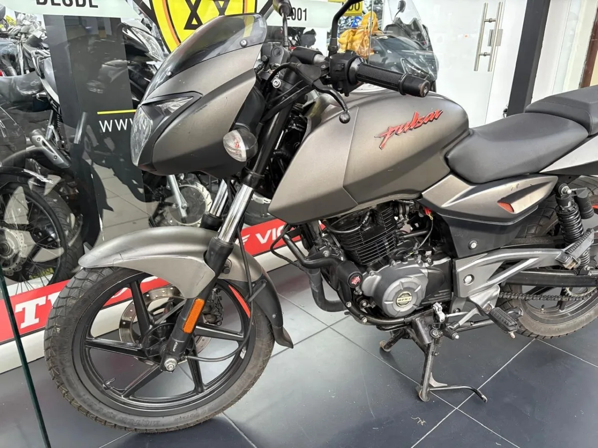 BAJAJ PULSAR 180 FI NEON 2022 — foto 16