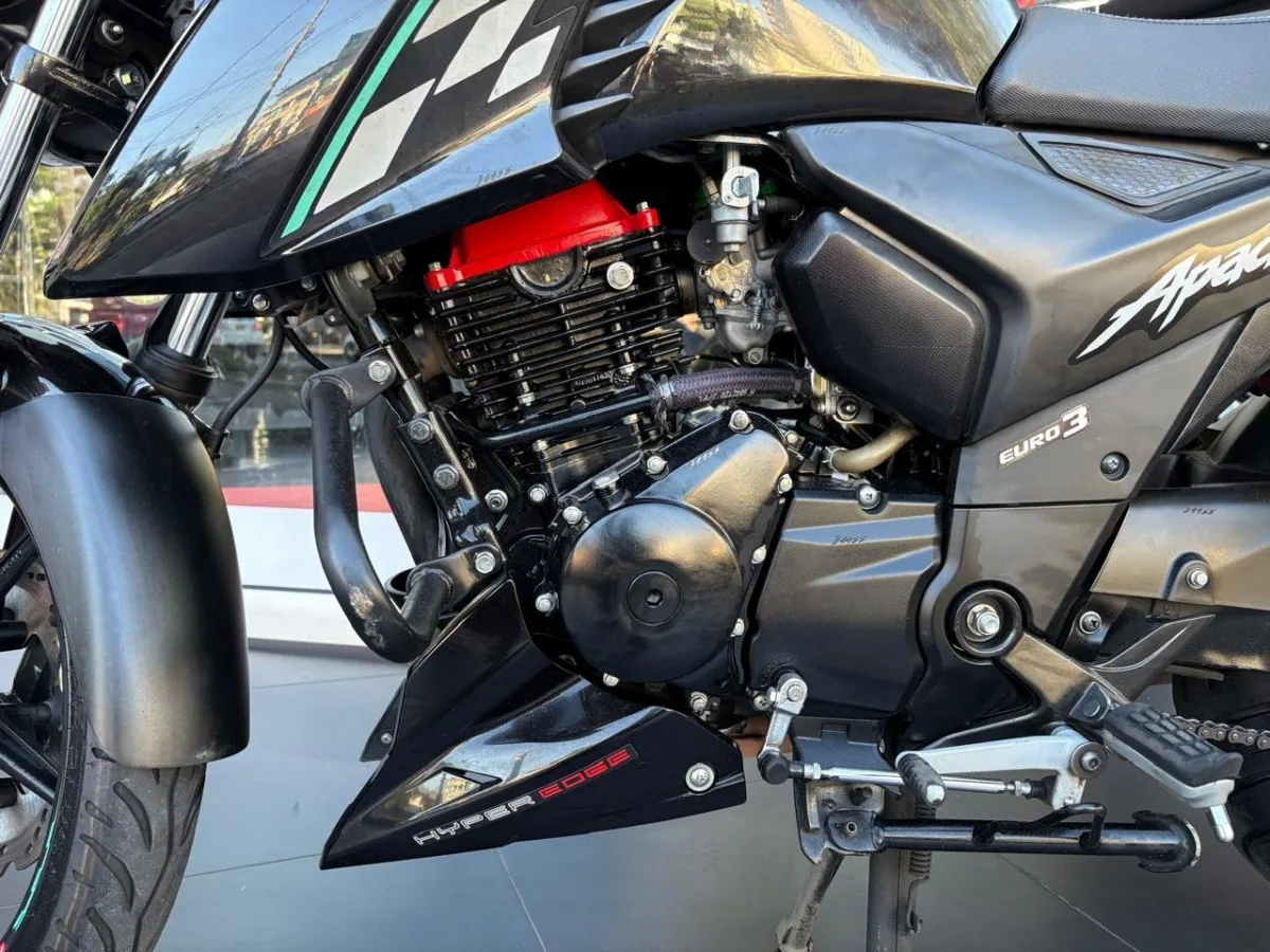 TVS APACHE RTR 160 160 4V 2026 — foto 13