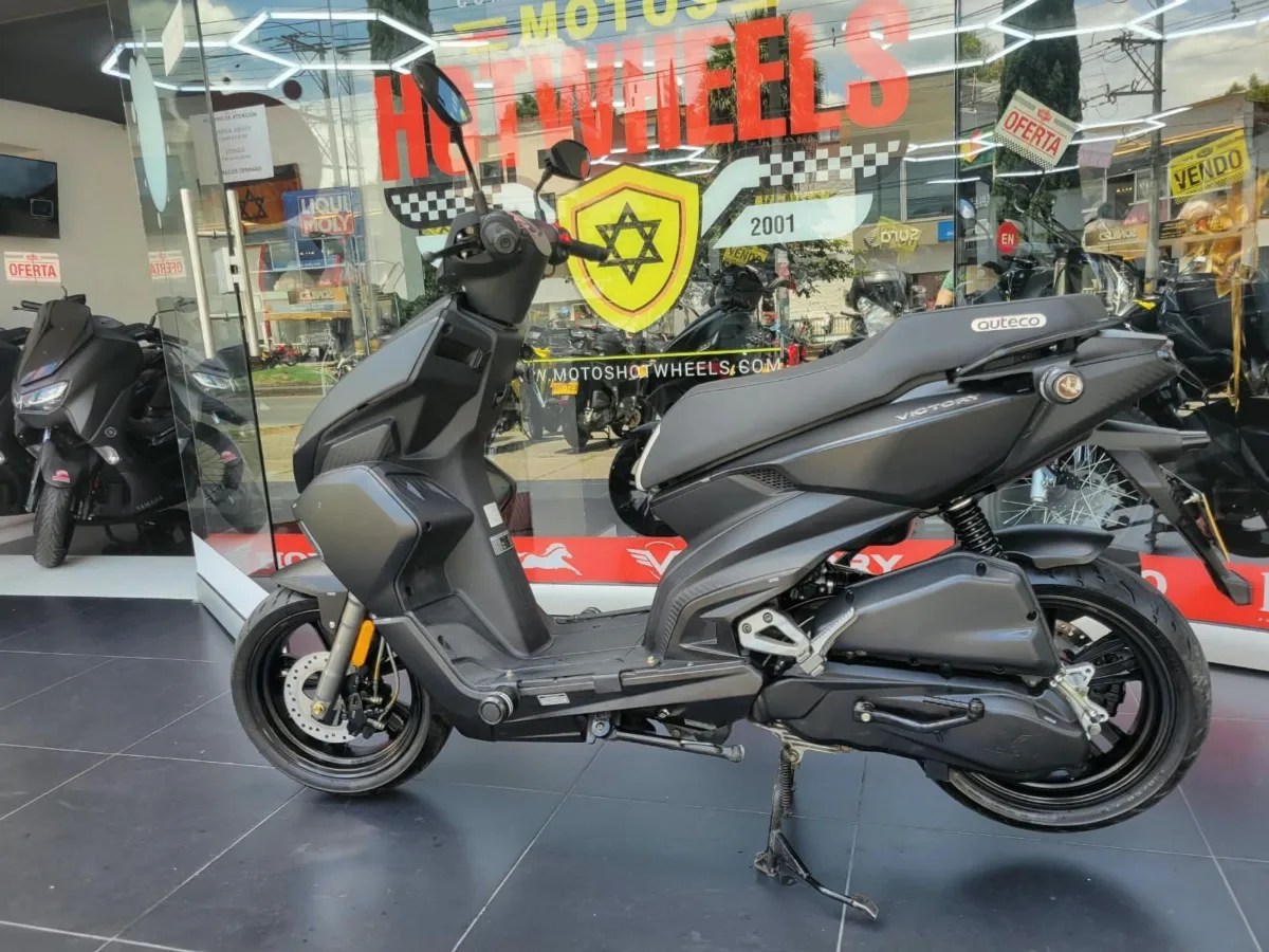 VICTORY HUNTER 150 2025 — foto 4