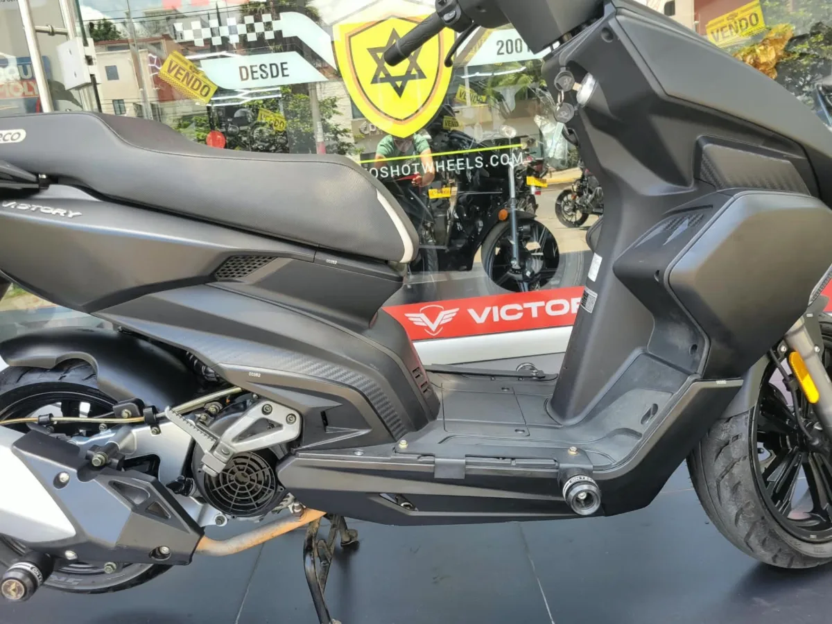 VICTORY HUNTER 150 2025 — foto 12