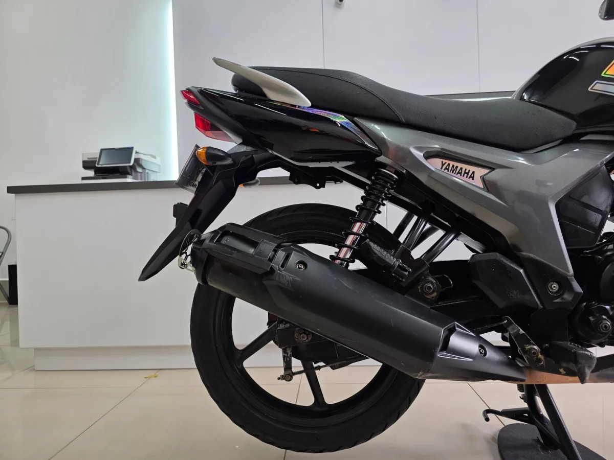 Yamaha SZR 150 2015 — foto 2